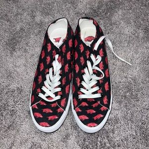 Arkansas Razorback shoes